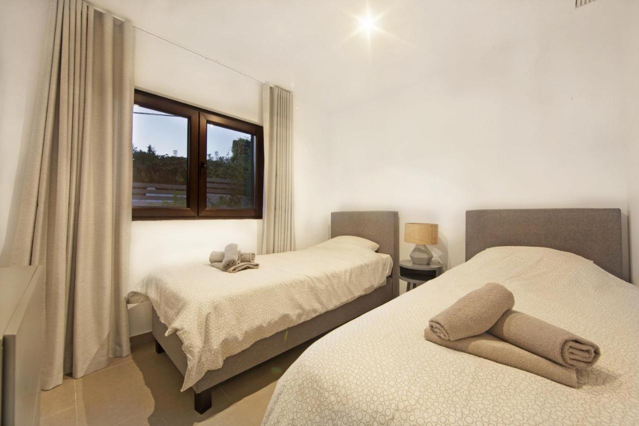 Modern Villa Close To Costabella Beach Marbella Zewnętrze zdjęcie